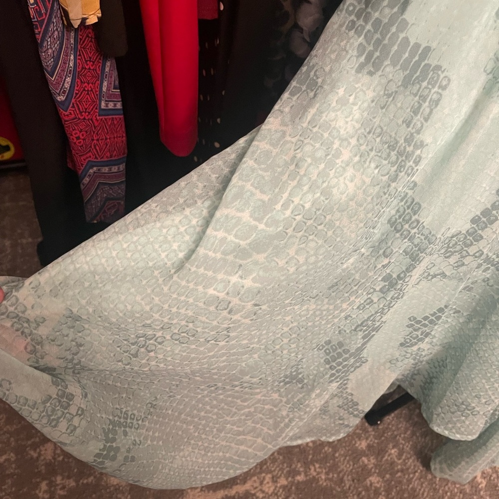 SOLD- Guess Nykki Shirt Dress ~ NWT ~ Sz M - Picture 8 of 9